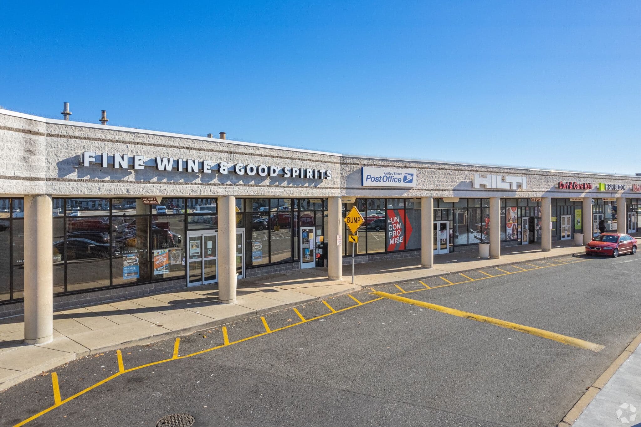 Gray’s Ferry Shopping Center - Image 3