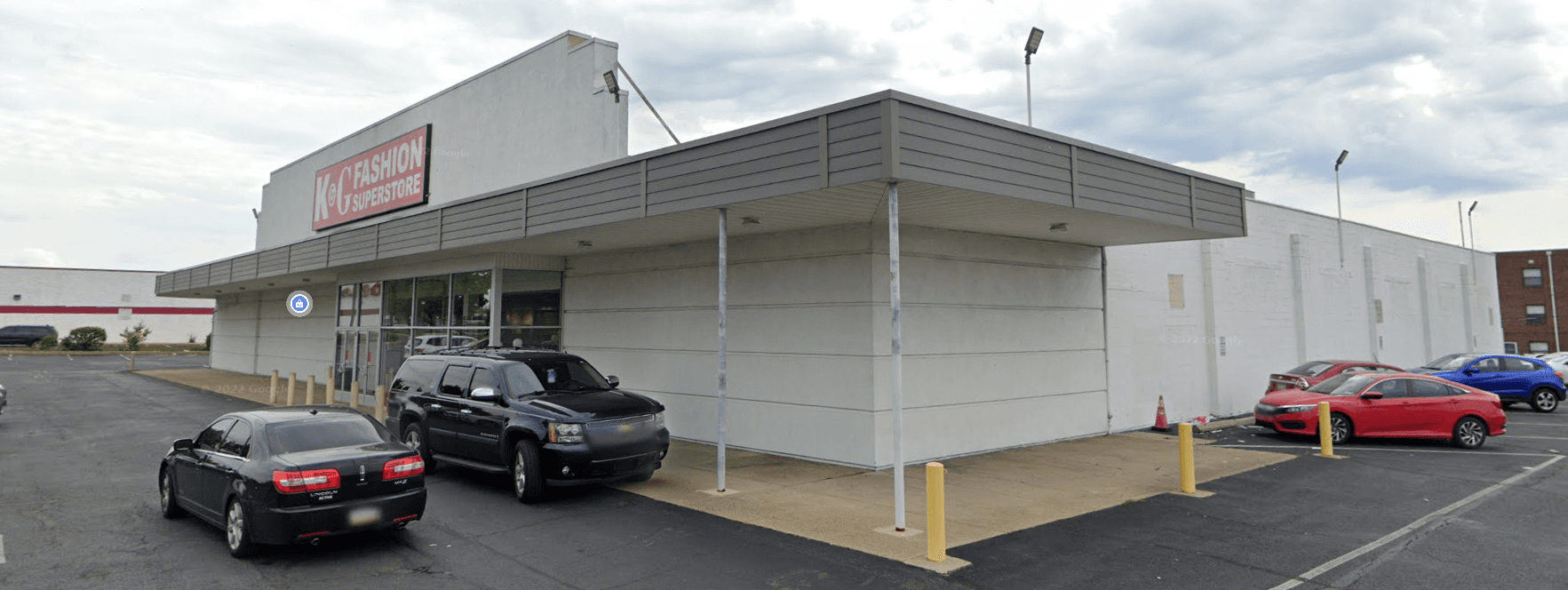 Roosevelt Blvd - K & G Fashion Superstore